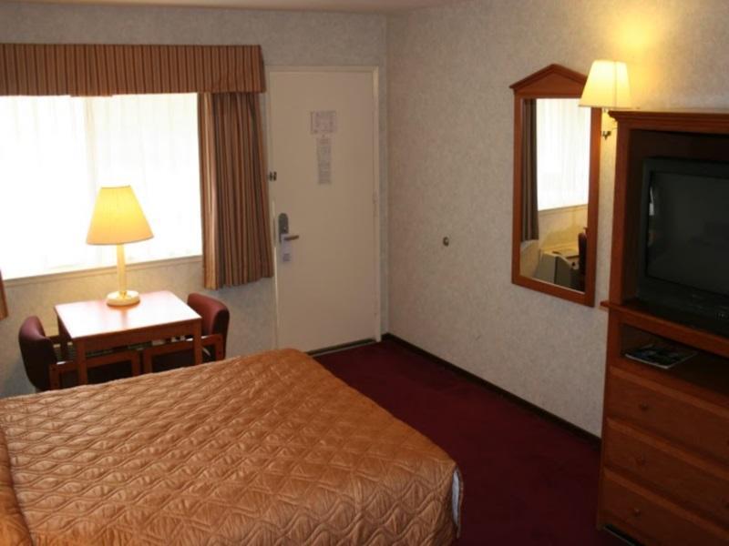 6-claremont, Ca Hotel 2*