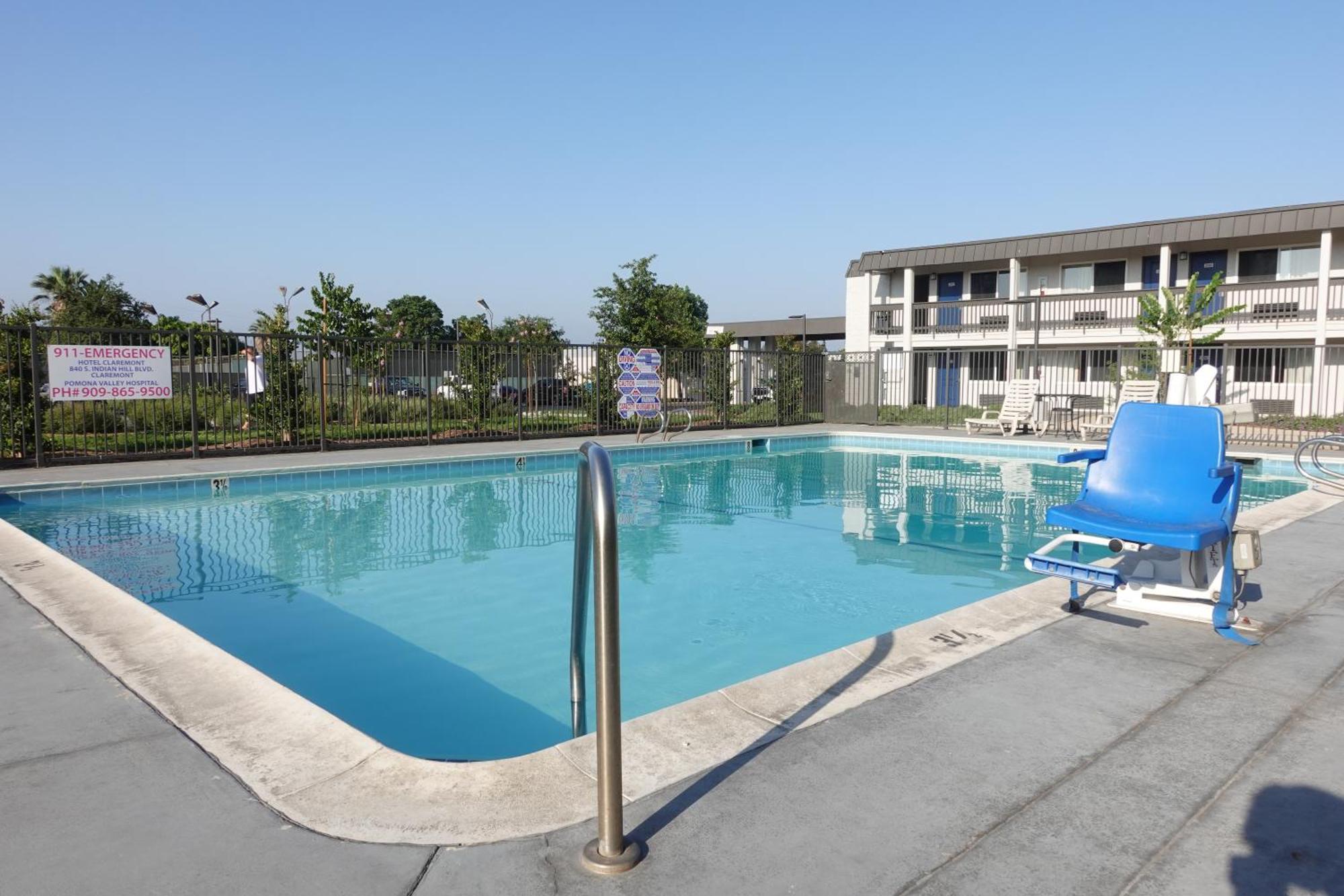 6-claremont, Ca Hotel 2*