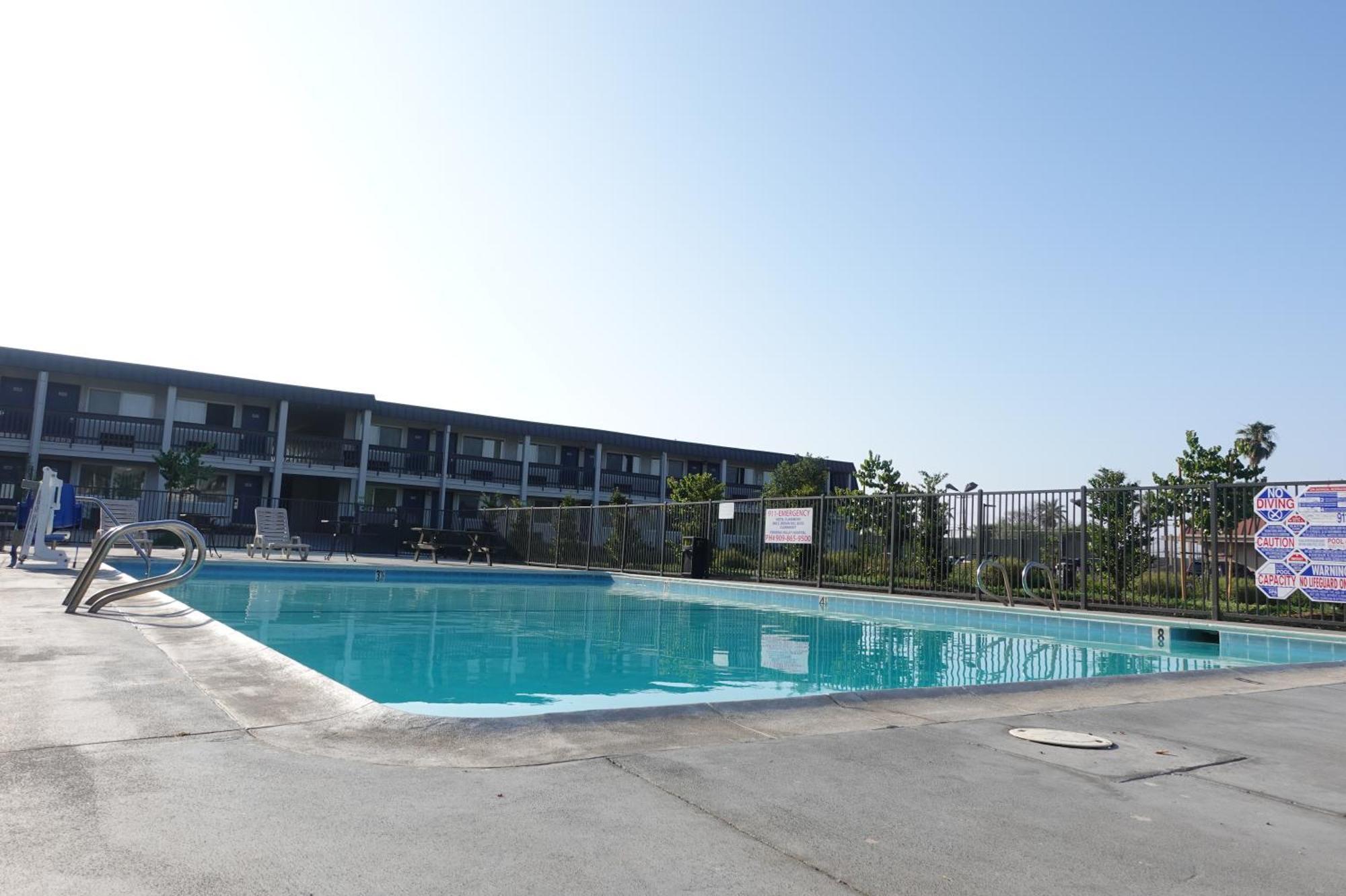 6-claremont, Ca 2*