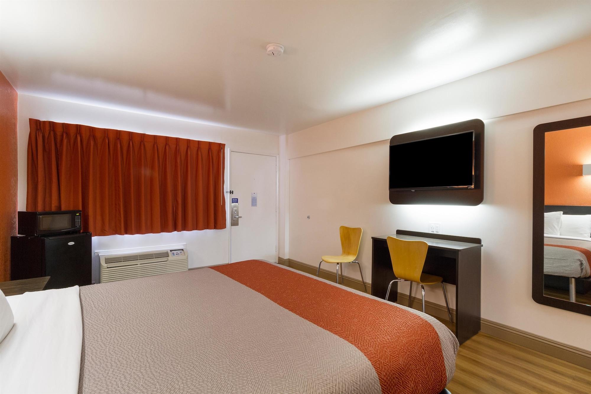 6-claremont, Ca Hotel 2*