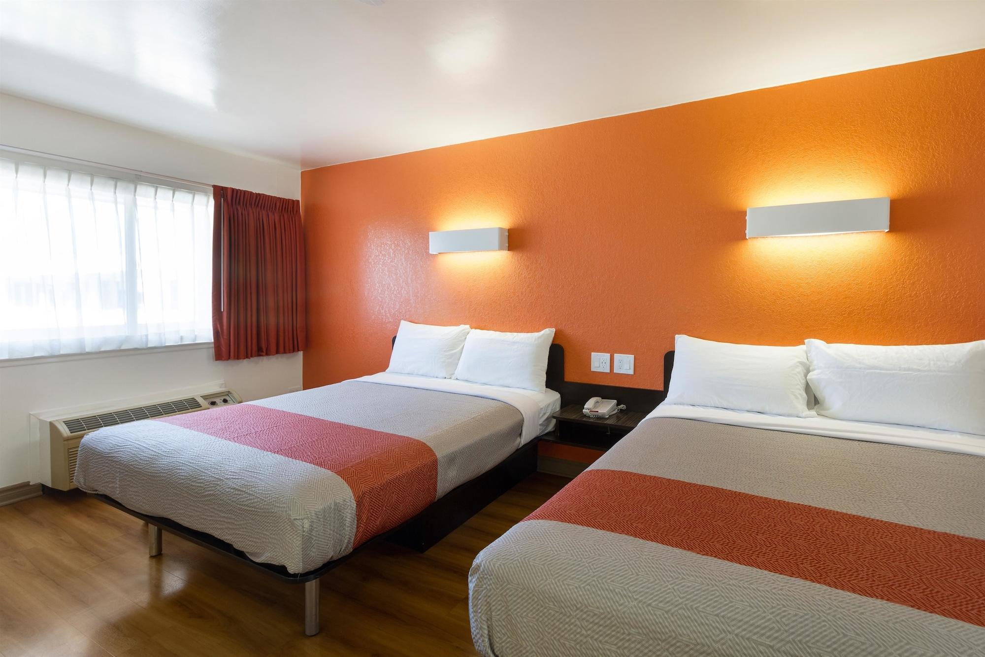6-claremont, Ca Hotel 2*