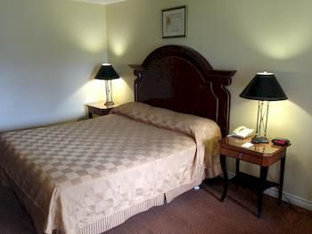 Hotel 6-claremont, Ca
