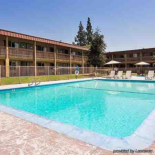 Hotel 6-claremont, Ca
