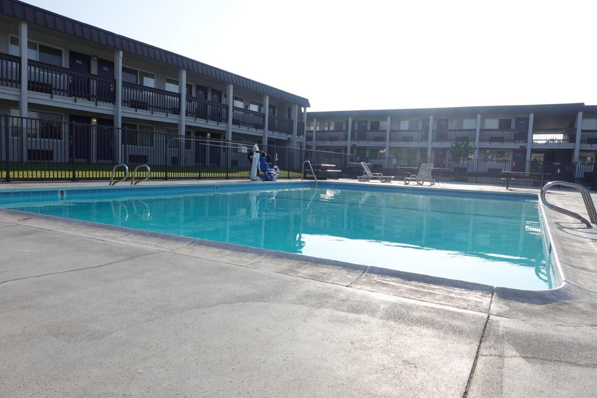 6-claremont, Ca