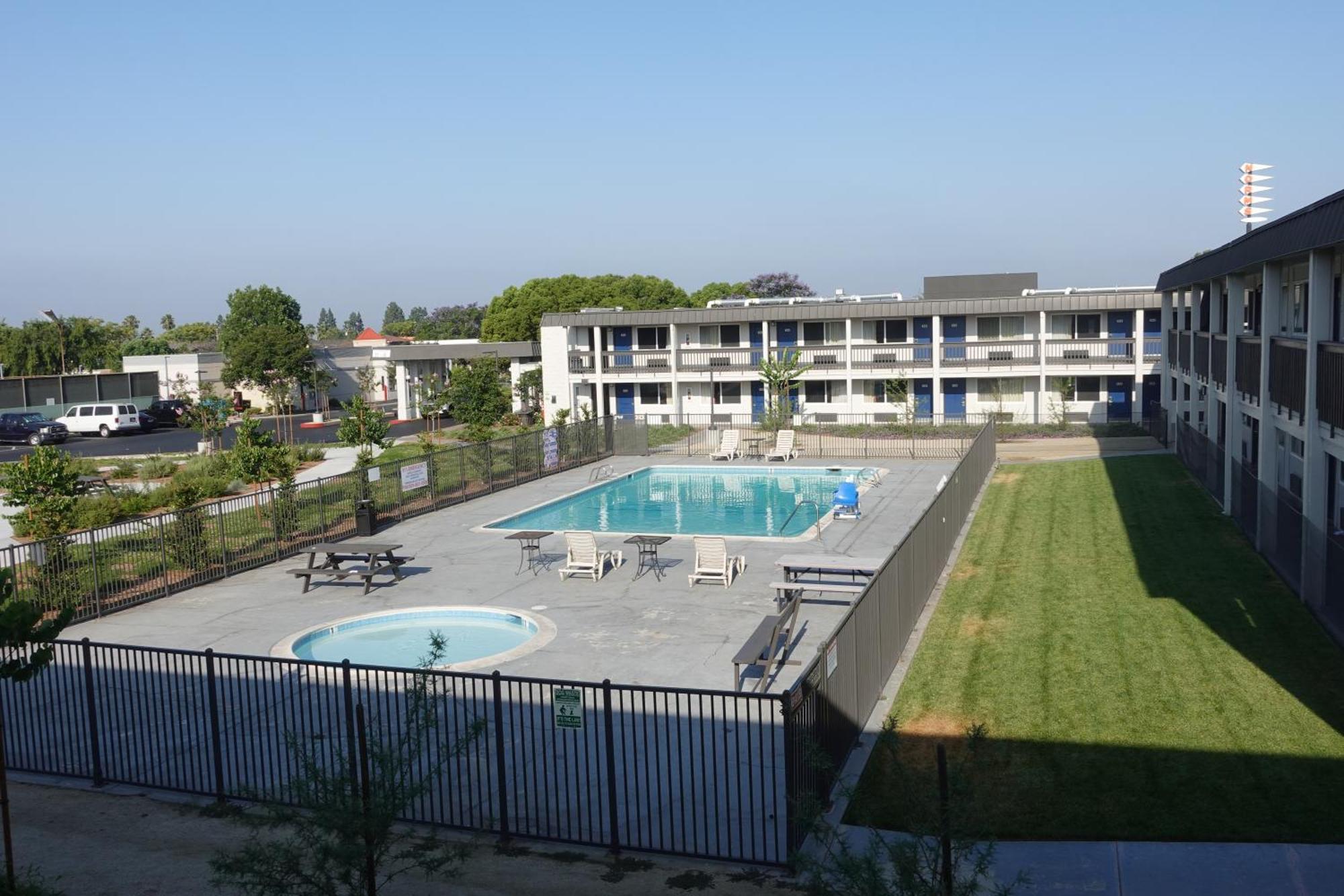 6-claremont, Ca