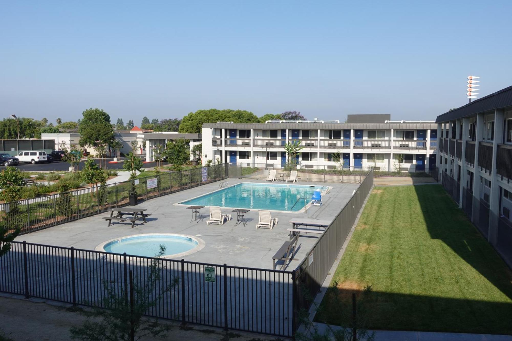 6-claremont, Ca