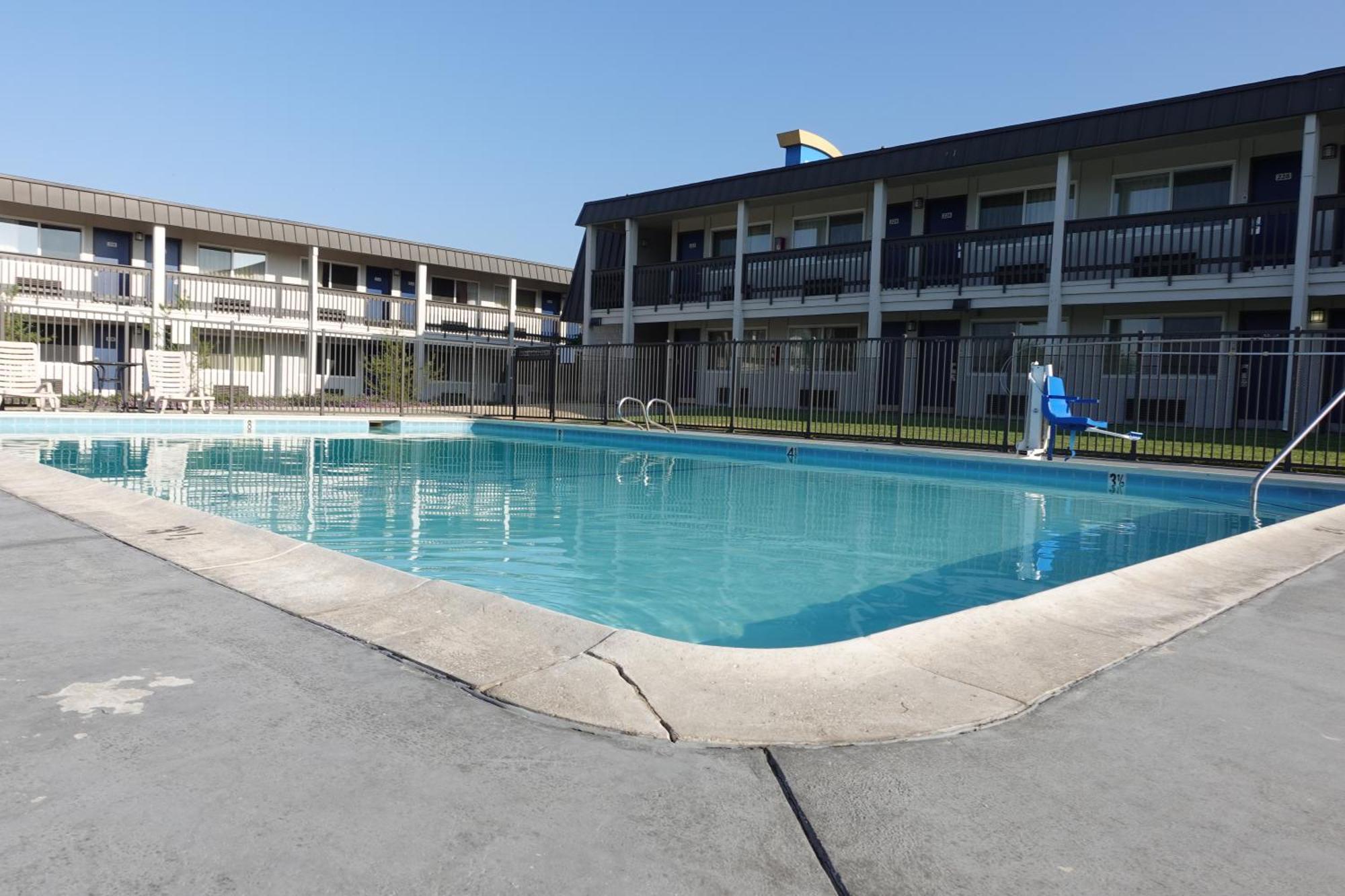 6-claremont, Ca