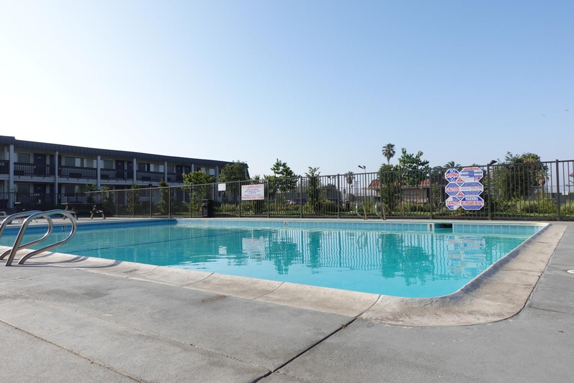 Hotel 6-claremont, Ca Claremont