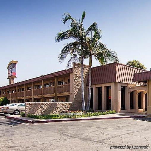 6-claremont, Ca 2*